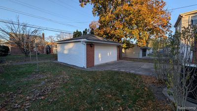 18302 Colgate Street, Home with 3 bedrooms, 1 bathrooms and null parking in Dearborn Heights MI | Image 2