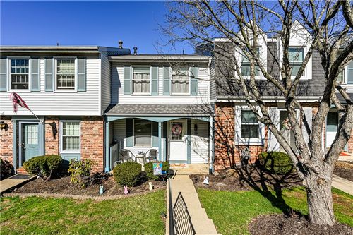 16 Shadow Dr, Pittsburgh, PA, 15227-1049 | Card Image
