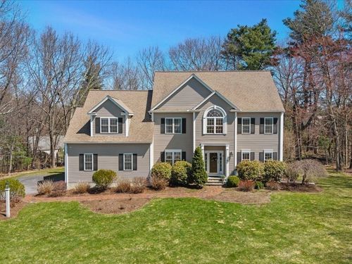 5 Breakneck Hill Rd, Hopkinton, MA, 01748-2348 | Card Image