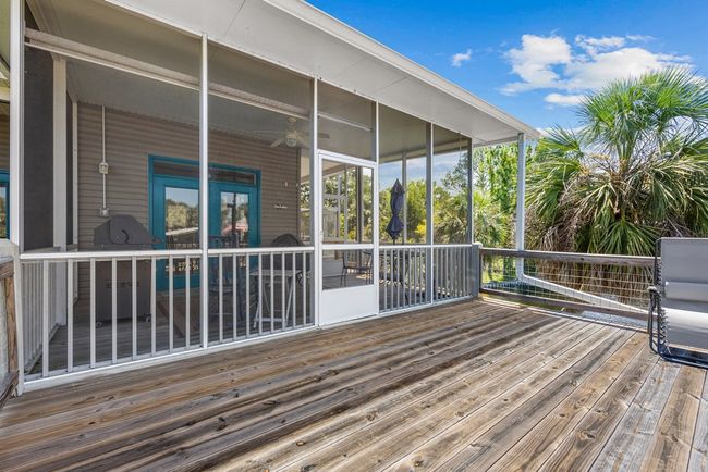 293 Se 221st St, House other with 2 bedrooms, 2 bathrooms and null parking in Suwannee FL | Image 5