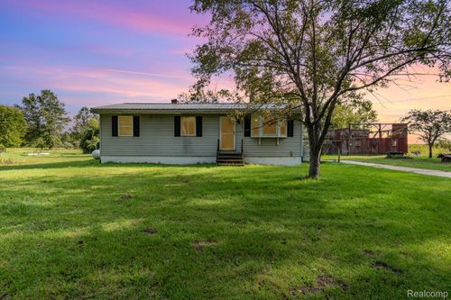 19465 Grabowski Rd, Saint Charles, MI, 48655-9735 | Card Image