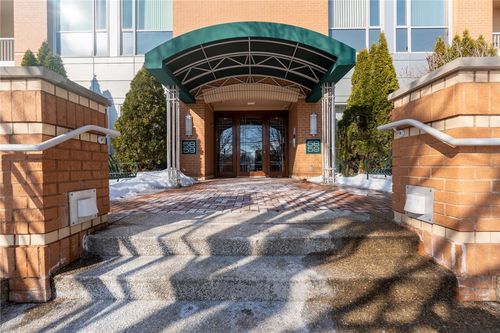 apt-2003-5859 Beacon St, Squirrel Hill, PA, 15217-4228 | Card Image