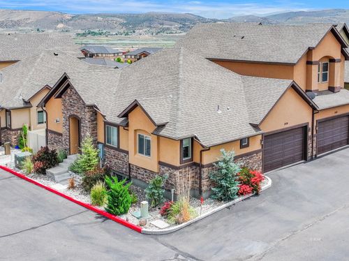 2434 Khoury Ln, Elko, NV, 89801-4976 | Card Image