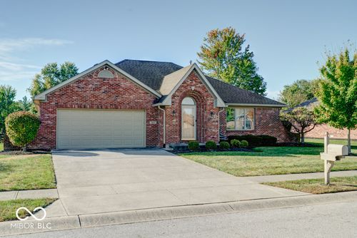 1031 Woodridge, Brownsburg, IN, 46112-7977 | Card Image