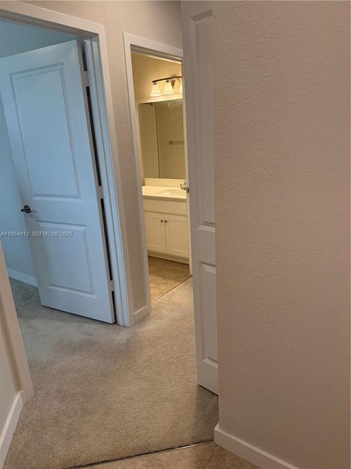 585 Nw 11th Ave, Florida City, FL, 33034-3457 | Card Image