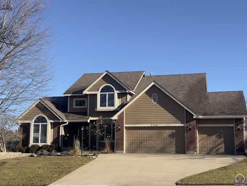 3728 Sw Stonybrook Dr, Topeka, KS, 66610-1300 | Card Image