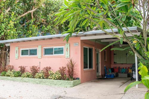 204 Coral Rd, Boynton Beach, FL, 33435-7306 | Card Image