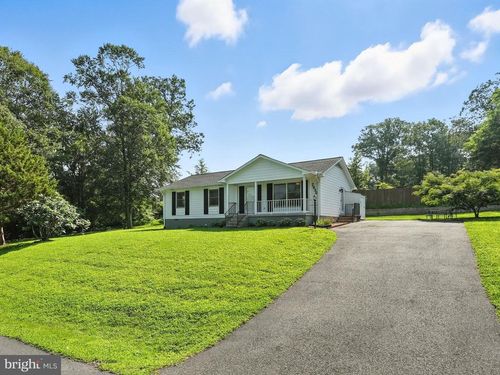 7935 Maplewood Dr, MANASSAS, VA, 20111-1929 | Card Image