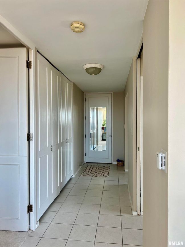 5B - 1337 21 St Ave, Condo with 2 bedrooms, 2 bathrooms and null parking in Rock Island IL | Image 13