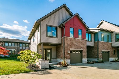 1366 Slate Ct, Cleveland Heights, OH, 44118-1479 | Card Image