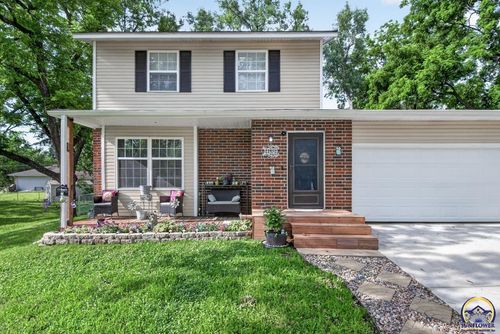 1639 Se 37th Ter, Topeka, KS, 66609-1501 | Card Image