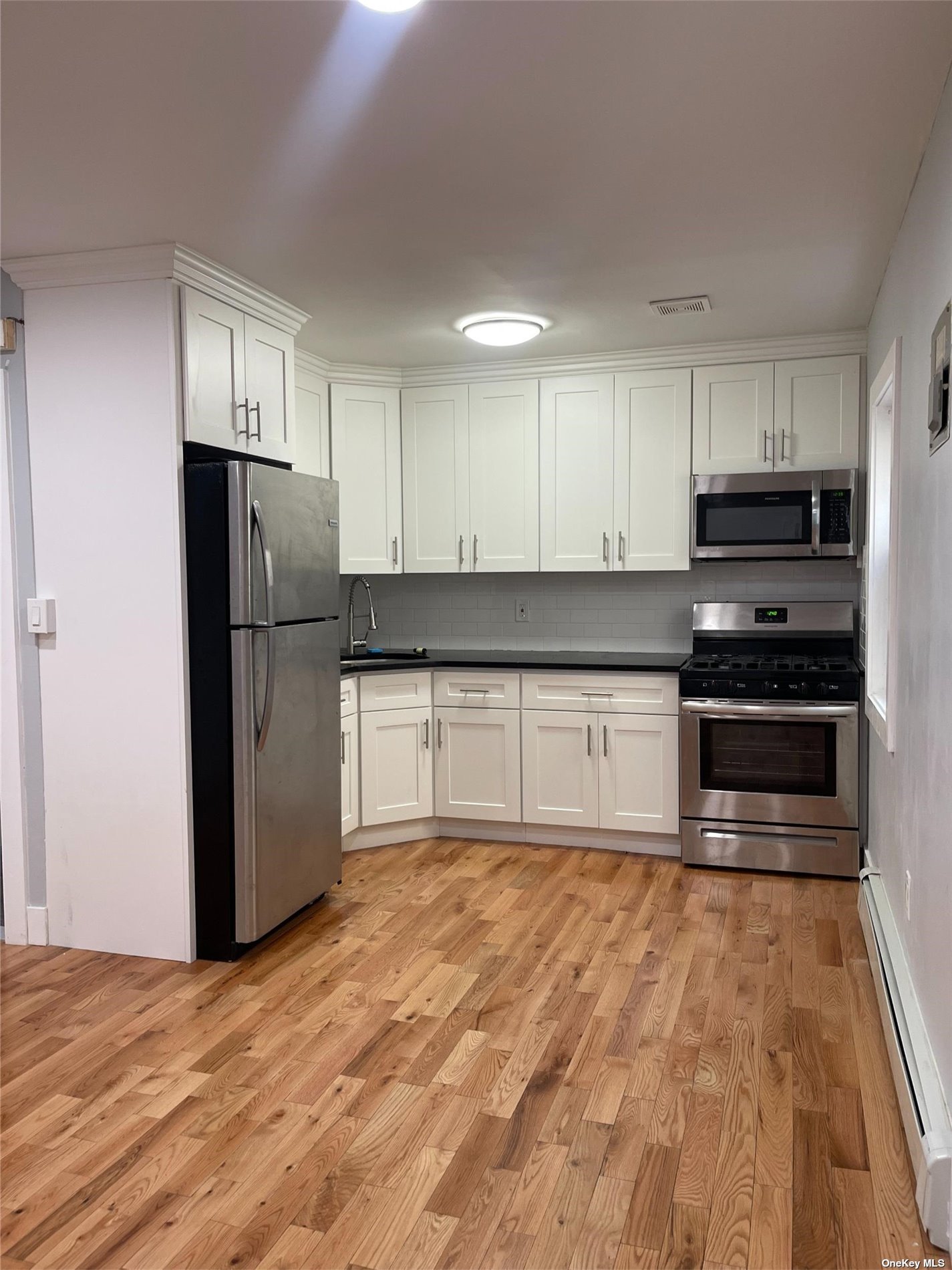 Beach 88th St, Rockaway Beach, NY 11693