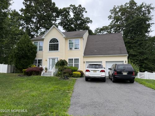 205 Moss Pl, Neptune, NJ, 07753-3657 | Card Image