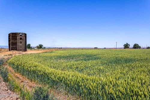 NKA E Toppenish Ave, Toppenish, WA, 98948 | Card Image