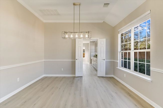 9201 Cessna Ln, House other with 5 bedrooms, 4 bathrooms and 4 parking in Austin TX | Image 11