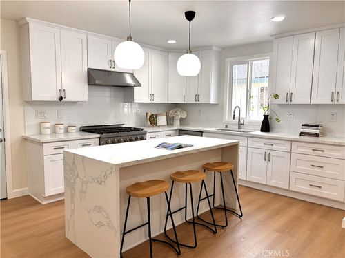 8758 S Hobart Blvd, Los Angeles, CA, 90047-3317 | Card Image