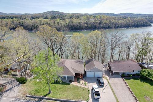 1800 Highway 790, Bronston, KY, 42518-8402 | Card Image