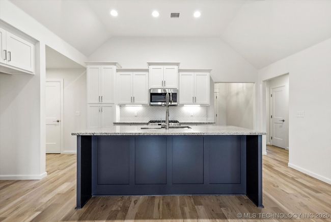 6512 N 27 Th St, House other with 3 bedrooms, 2 bathrooms and null parking in Broken Arrow OK | Image 5
