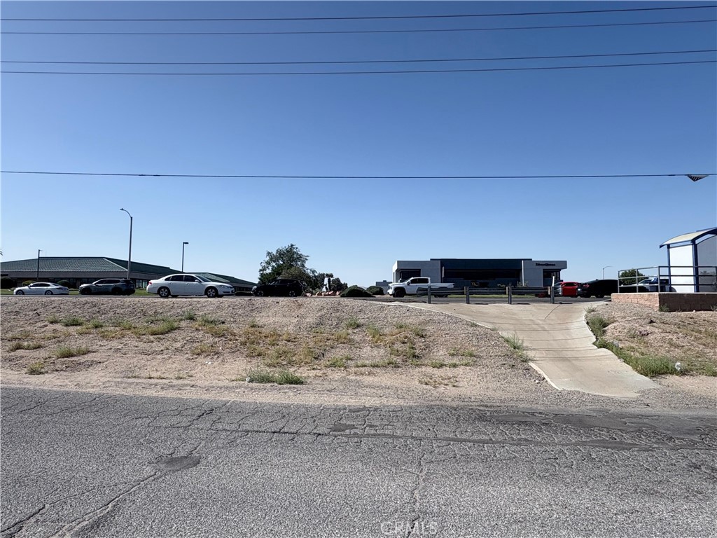 Land in Hesperia 2