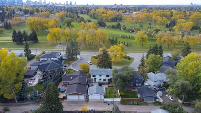 1620 Chester Pl Nw, House other with 4 bedrooms, 3 bathrooms and 2 parking in Calgary AB | Image 2