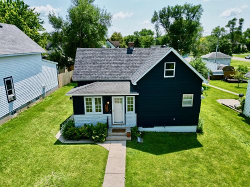 215 2nd Ave Nw, Rothsay, MN, 56579-4117 | Card Image
