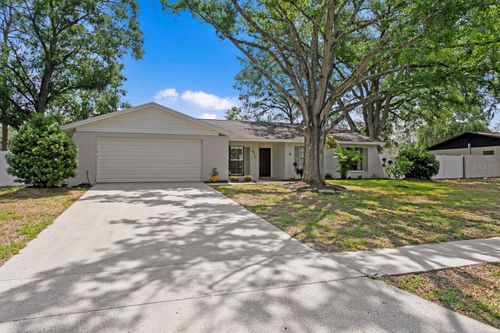 6712 Jennifer Dr, Temple Terrace, FL, 33617-2504 | Card Image