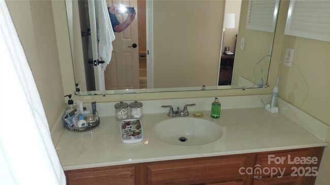 Dressing area for Primary Bedroom! | Image 16