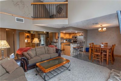 Q5 Sun Ridge Drive, Condo with 3 bedrooms, 3 bathrooms and null parking in Seven Springs Resort PA | Image 2