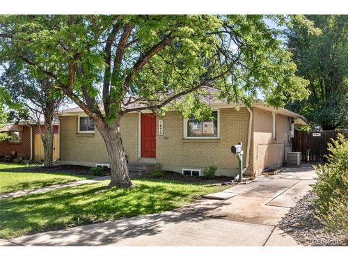 1670 S Franklin St, Denver, CO, 80210-2741 | Card Image