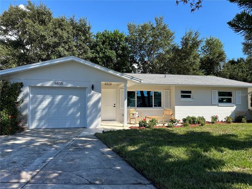 9805 110th Ln, Seminole, FL, 33772-2431 | Card Image