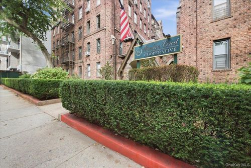 6d-83-19 116th Street, New York, NY, 11415 | Card Image