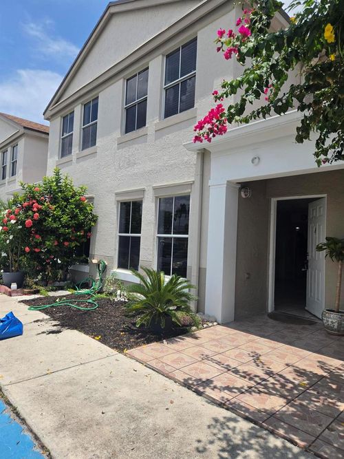 419-9187 Fontainebleau Boulevard, Miami, FL, 33172 | Card Image