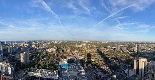 ph101-426 University Ave, Toronto, ON, M5G1S9 | Card Image