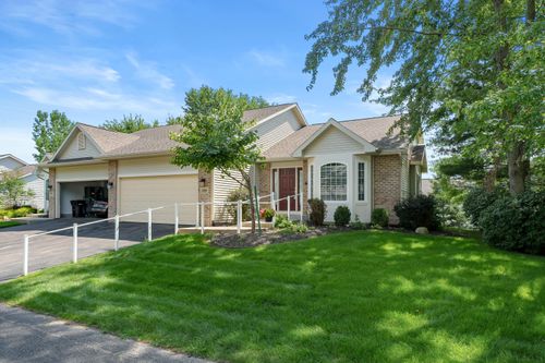 5399 Penrose Ln, Kalamazoo, MI, 49009-1282 | Card Image