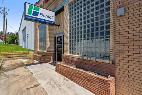 116 Hoxie St, Coupland, TX, 78615-5035 | Card Image