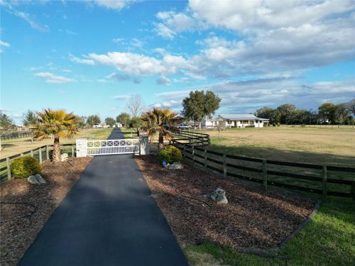 12895 Nw Gainesville Rd, REDDICK, FL, 32686-3946 | Card Image