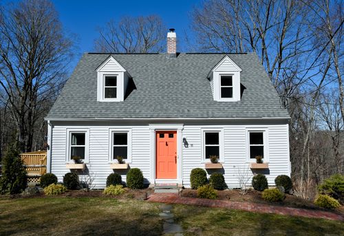 11 South St, Washington, CT, 06793-1516 | Card Image