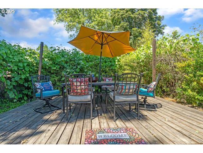423 E Main St, House other with 5 bedrooms, 3 bathrooms and null parking in Carlton OR | Image 26