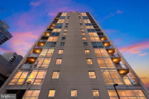 unit-f1002-901 N Penn St, PHILADELPHIA, PA, 19123-3286 | Card Image