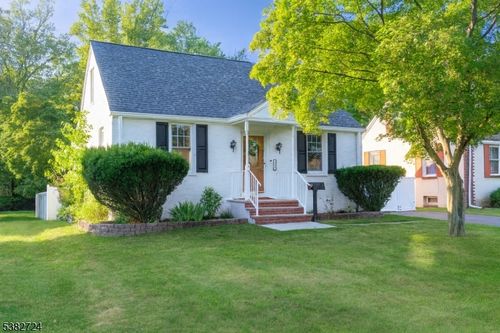 146 3rd St, Dunellen, NJ, 08812-1327 | Card Image