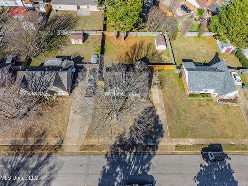 1926 Tissington Dr, Horn Lake, MS, 38637-3743 | Card Image