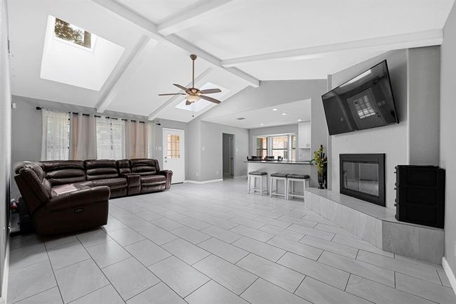 2507 Encreek Rd, House other with 4 bedrooms, 3 bathrooms and null parking in Houston TX | Image 16