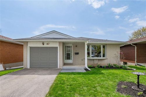 47 Brookside Cres, Kitchener, ON, N2N1H2 | Card Image