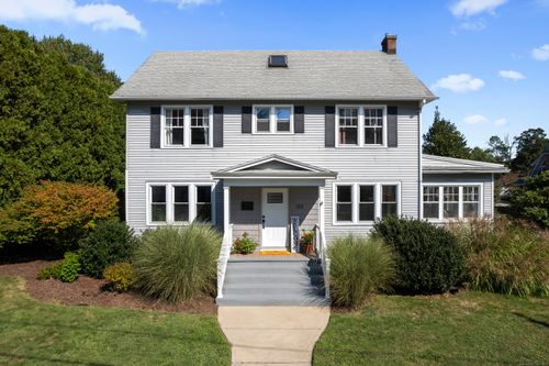 165 Plant St, New London, CT, 06320-4421 | Card Image