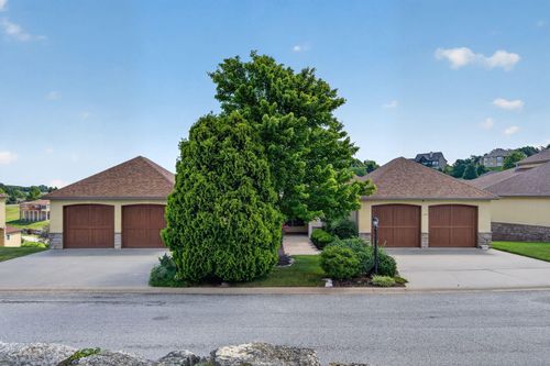 126 Monte Cristo Dr, Hollister, MO, 65672-5847 | Card Image
