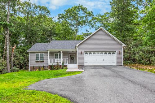 225 Matterhorn, Fancy Gap, VA, 24328 | Card Image