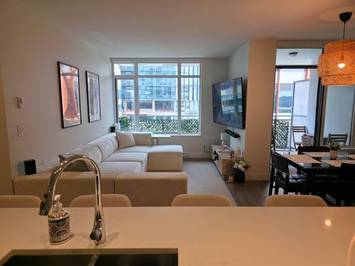 507-258 Nelson'S Crt, New Westminster, BC, V3L0J9 | Card Image