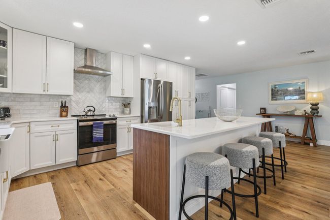 9830 Oak Trl, House other with 3 bedrooms, 3 bathrooms and null parking in Sebastian FL | Image 61