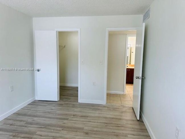APT-203 - 6975 Nw 179 Th St, Condo with 2 bedrooms, 1 bathrooms and null parking in Hialeah FL | Image 7