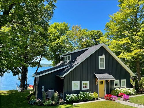 2699 E Lake Rd, Skaneateles, NY, 13152-9012 | Card Image